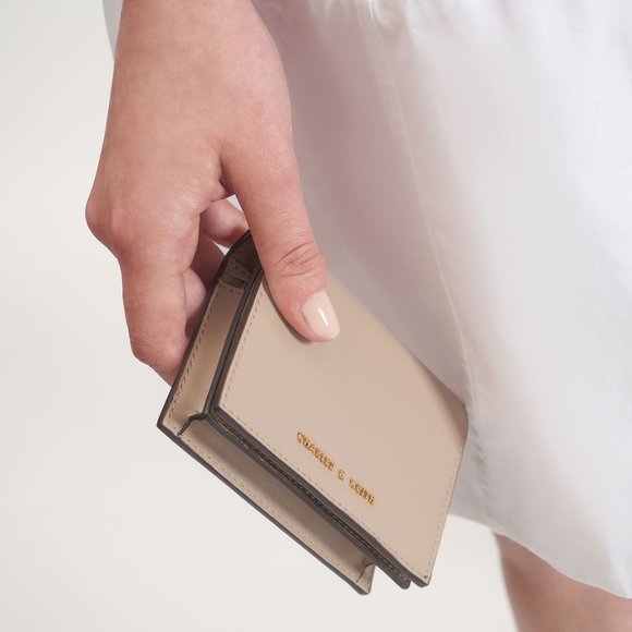 NWT Charles & Keith Snap Button Short Wallet On Chain - Sand Brown / Beige - Picture 3 of 11